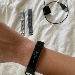 Fitbit Alta HR